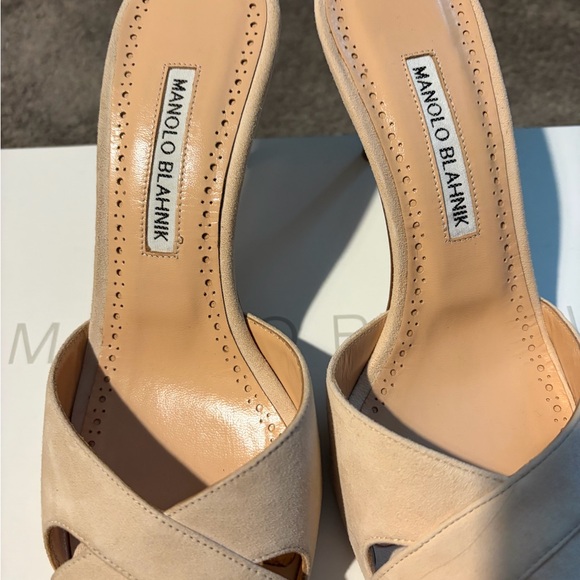 Manolo Blahnik Nude Open-Toe Heels NWT - Picture 4 of 11